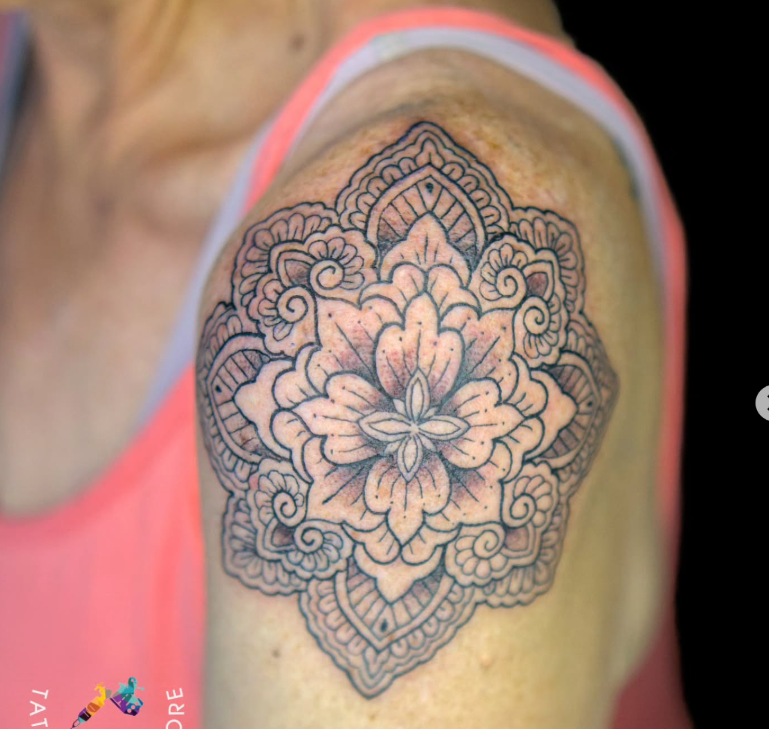 Mandala Shoulder